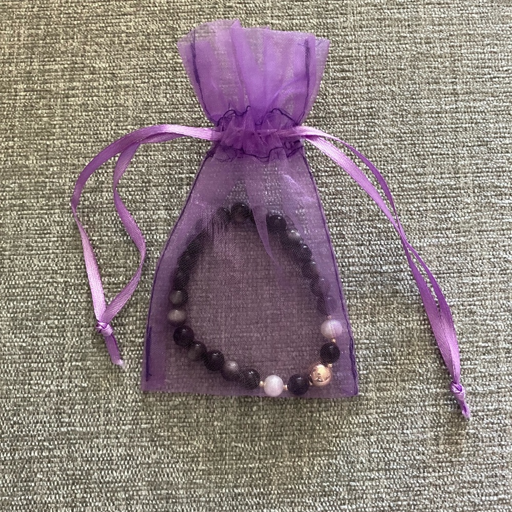Small bracelet- stretchable
